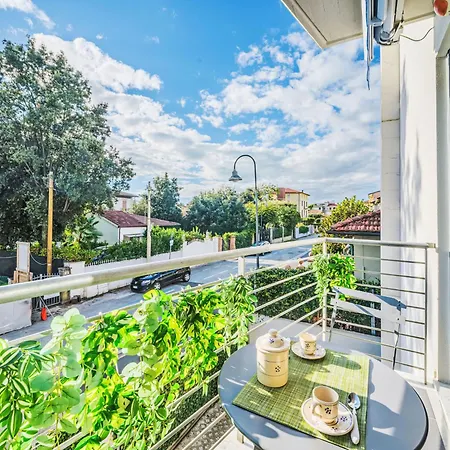 Versilia By Interhome Appartement Marina di Pietrasanta
